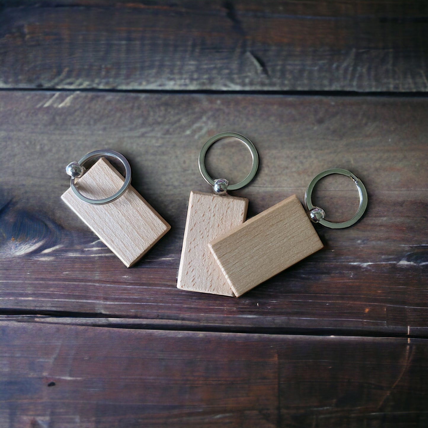 Nyckelring, rektangulär, 32 x 52mm, bok - blank för vidare bearbetning