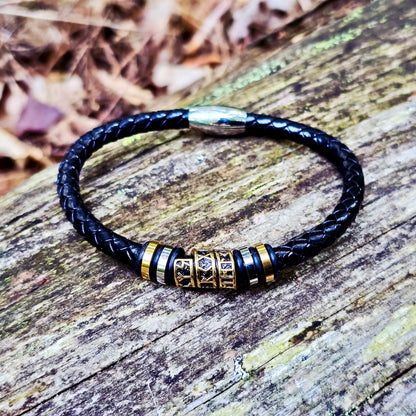 Bracelet Leather "Goldrunes"