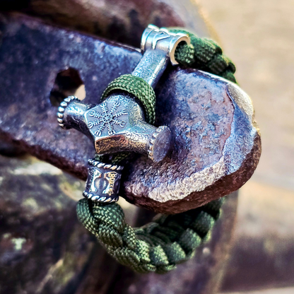 Paracord Bracelet “Mjölnir Galdrastafir” (Olive Green)