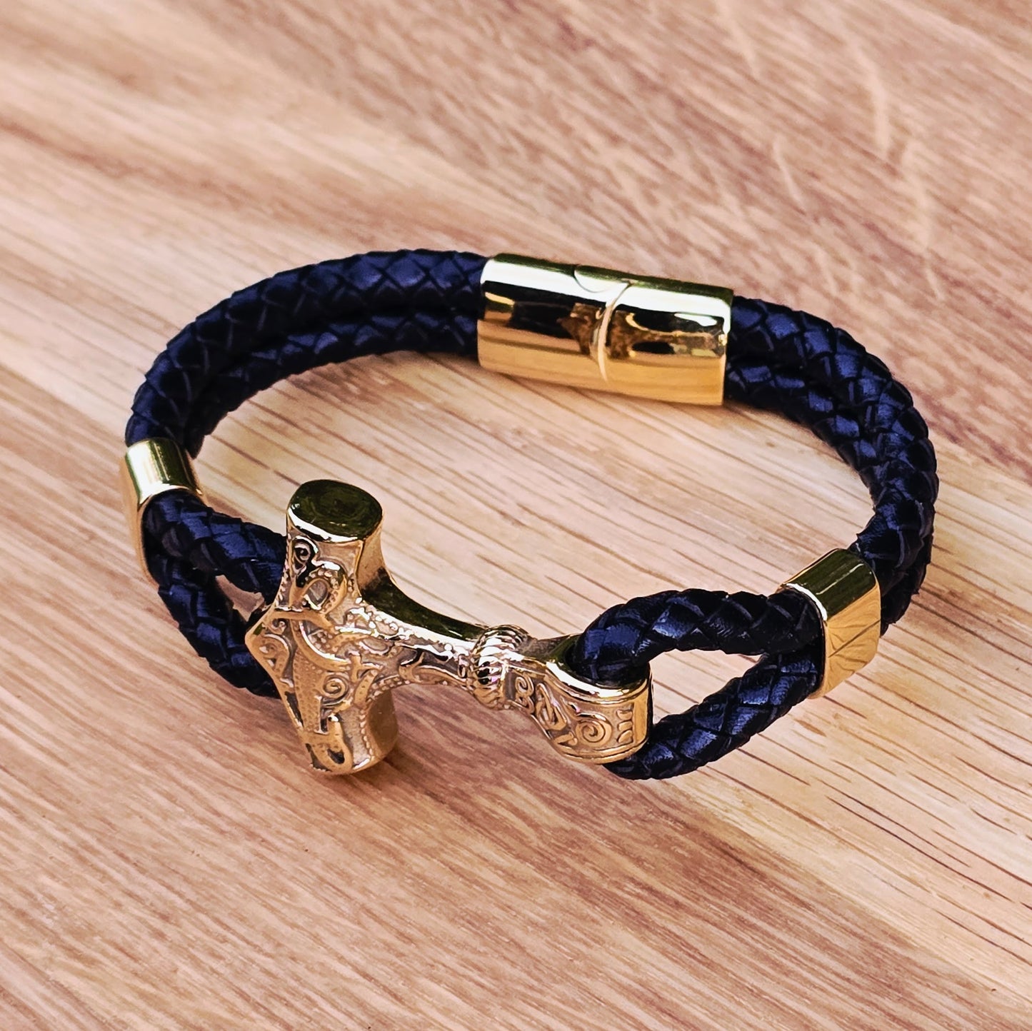Bracelet “Mjölnir Asgard Knot” Leather (Gold)