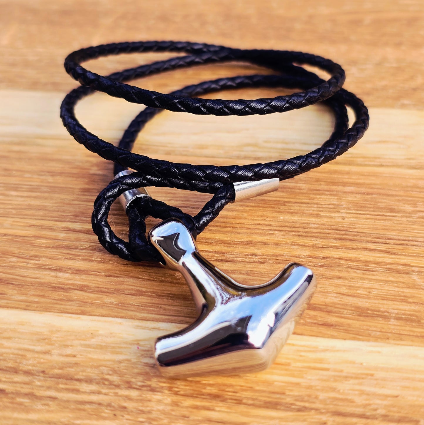 Bracelet “Thor’s Hammer – Pure Elegance”