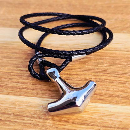 Bracelet “Thor’s Hammer – Pure Elegance”