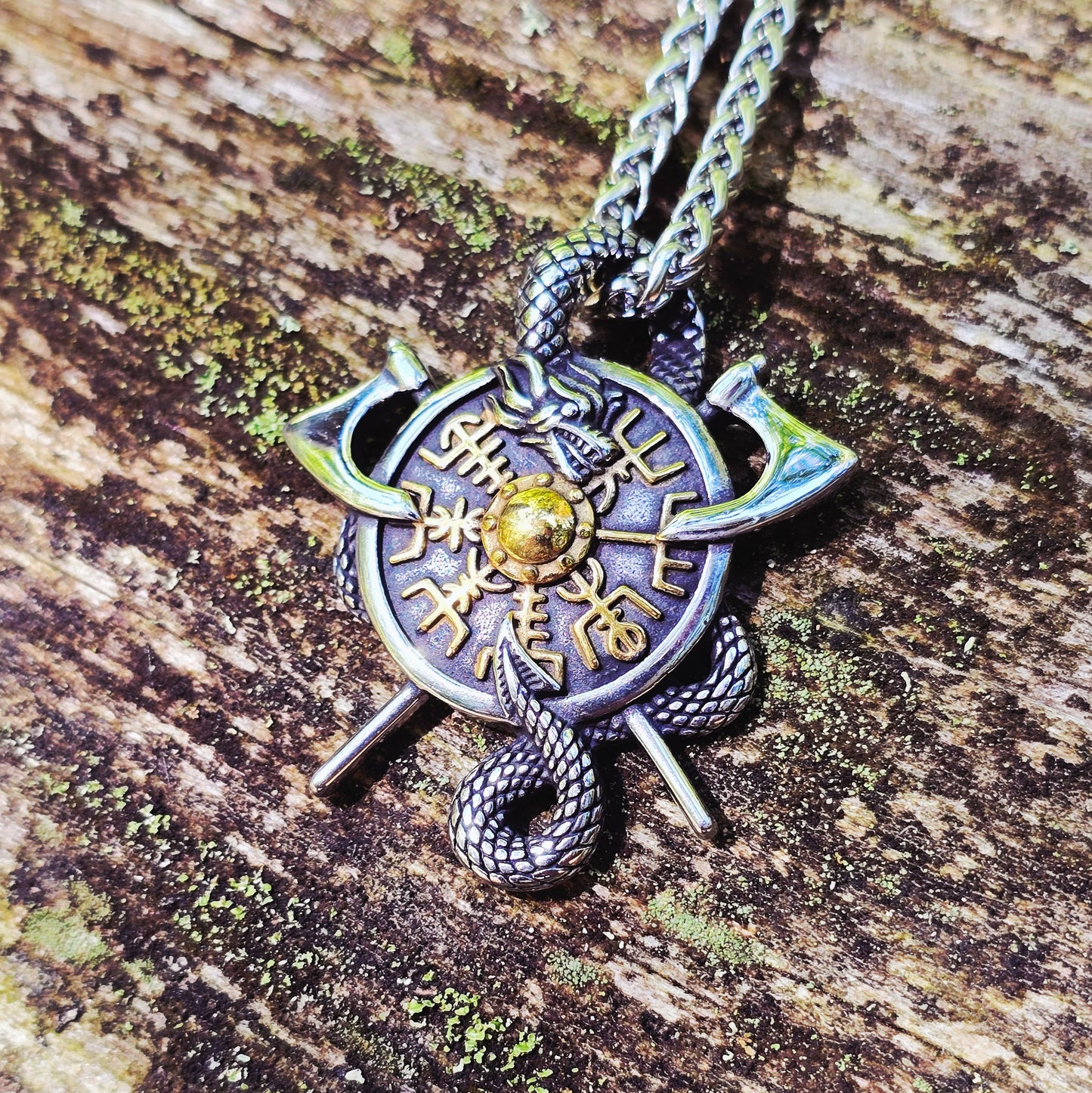 Necklace “Viking Vegvísir Protection Amulet” (Dual Tone)