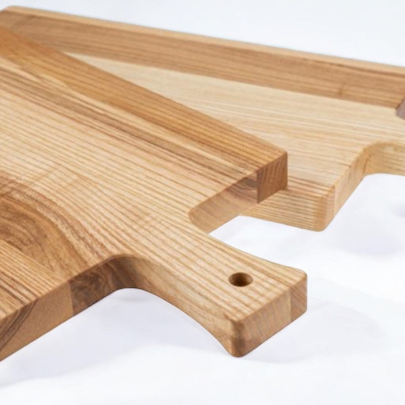 Skärbräda med handtag - kärnask oljad - 40x20cm