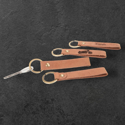 Nyckelring i läder med ögla och mässingsring