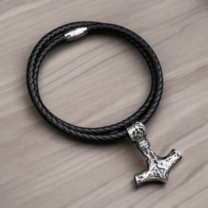 Necklace “Giant Thor’s Mjölnir Leather”