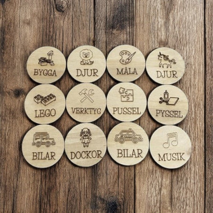 Träskivor till barnrummet med text för optimal förvaring 60mm